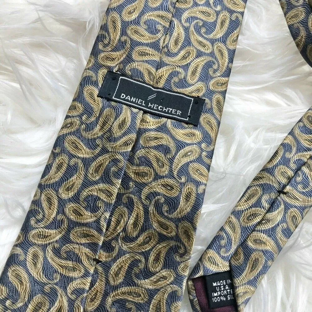 Daniel Hechter Men's Paisley Tie Preppy Retro